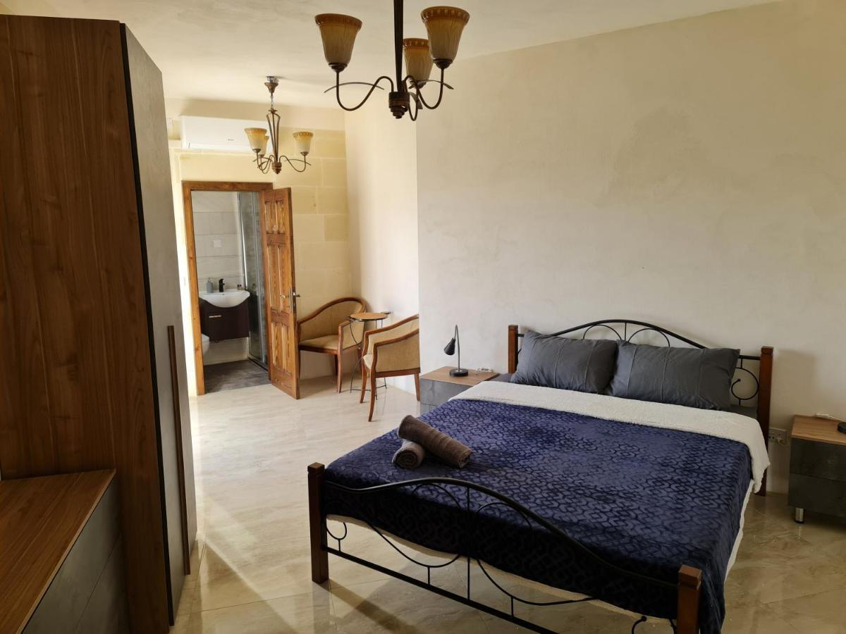 Отель Splendid House Victoria Gozo Экстерьер фото