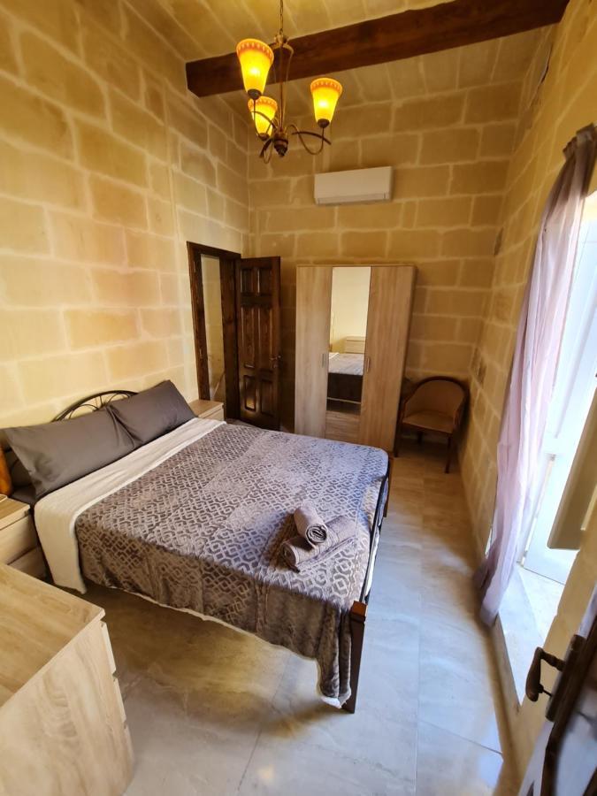 Отель Splendid House Victoria Gozo Экстерьер фото